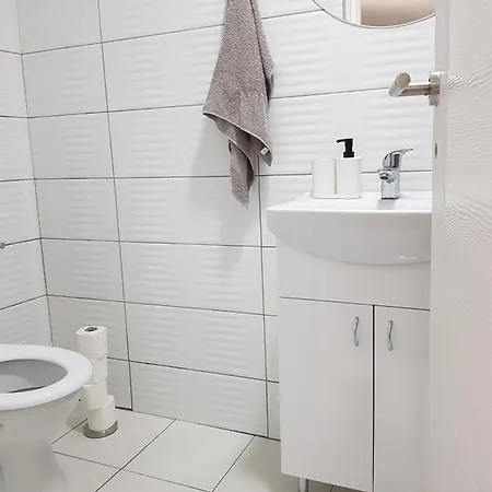 Art Apartment *