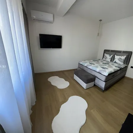 Apartment Art *