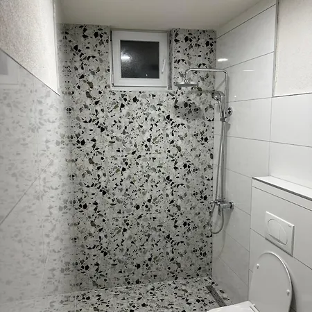 Art *